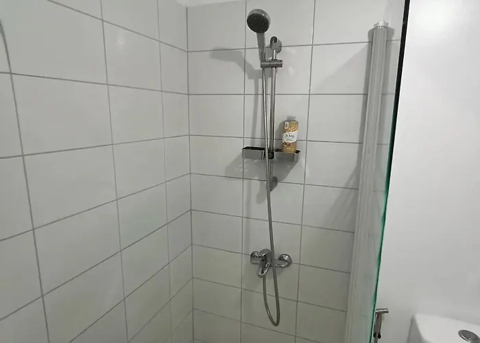 Private Modern In Bgc